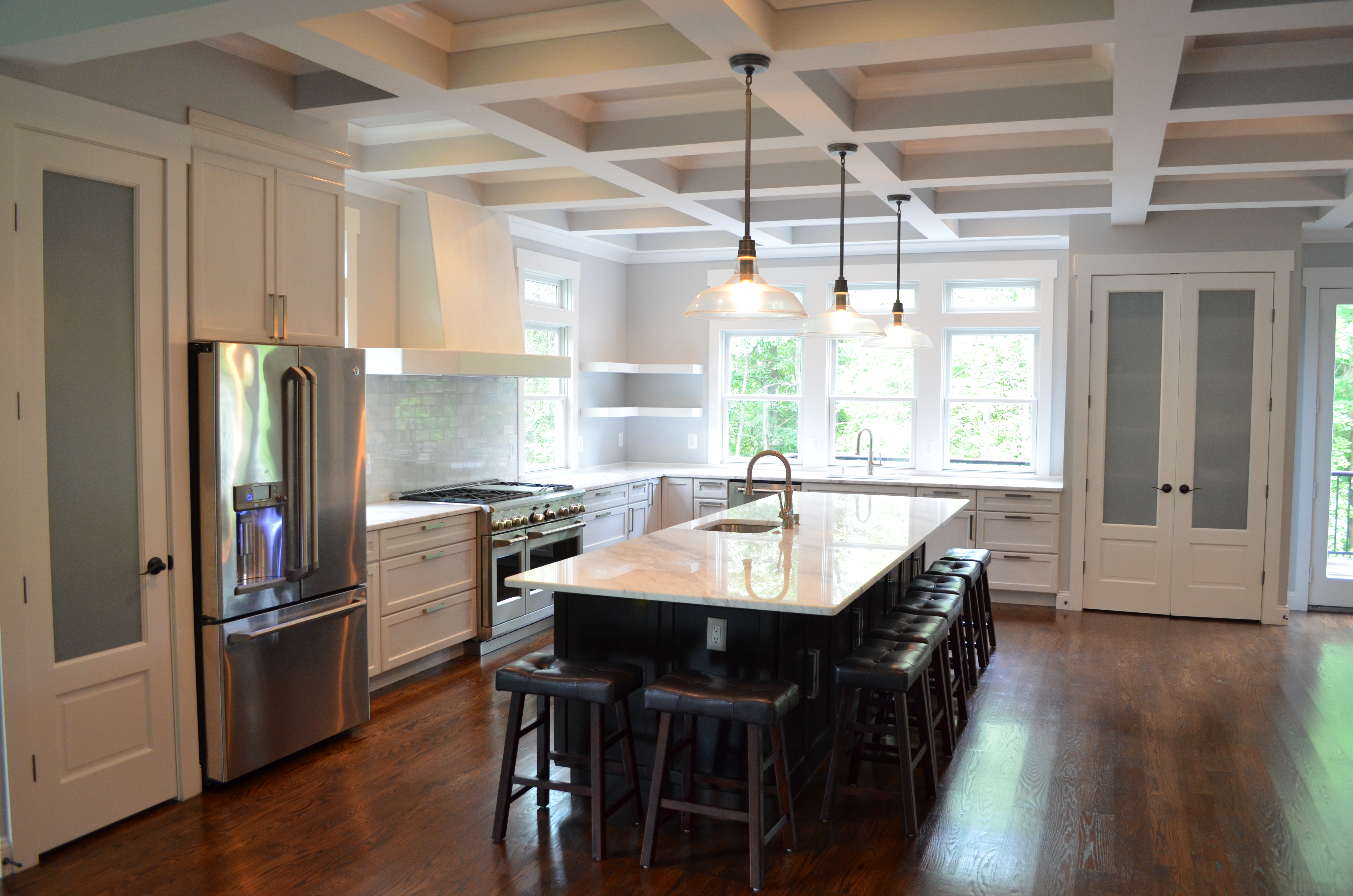 Kitchens With 10 Foot Ceilings / Pendant above island with 8 foot 10 Ft Ceiling Vs 8 Ft Ceiling